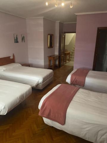 Albergue Hostal Sao Telmo Tui Extérieur photo