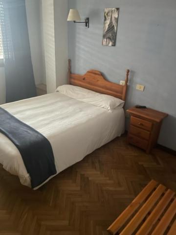 Albergue Hostal Sao Telmo Tui Extérieur photo