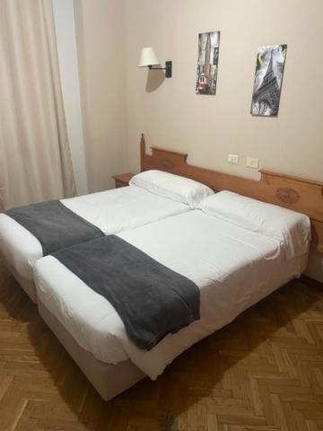 Albergue Hostal Sao Telmo Tui Extérieur photo