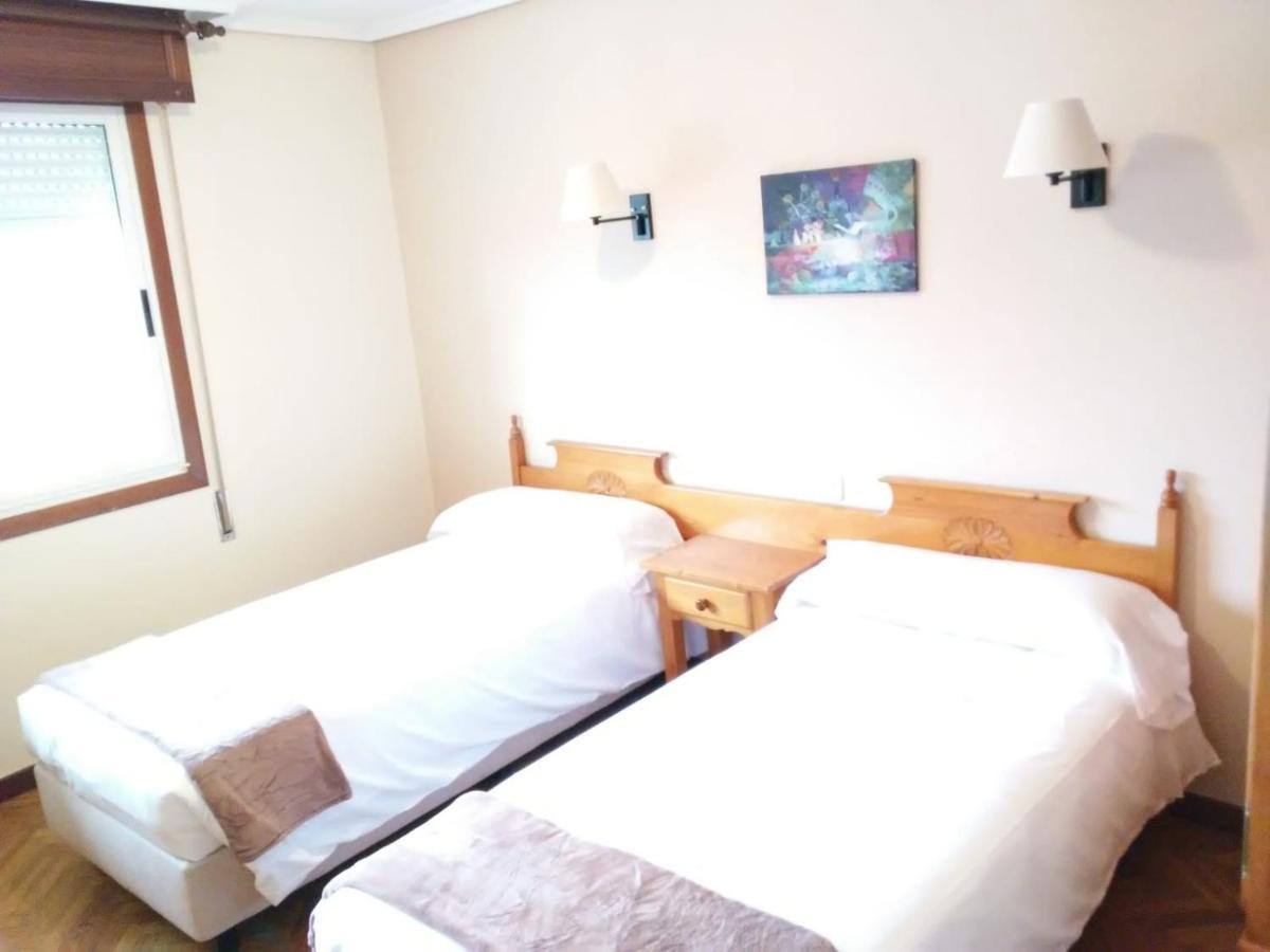 Albergue Hostal Sao Telmo Tui Extérieur photo